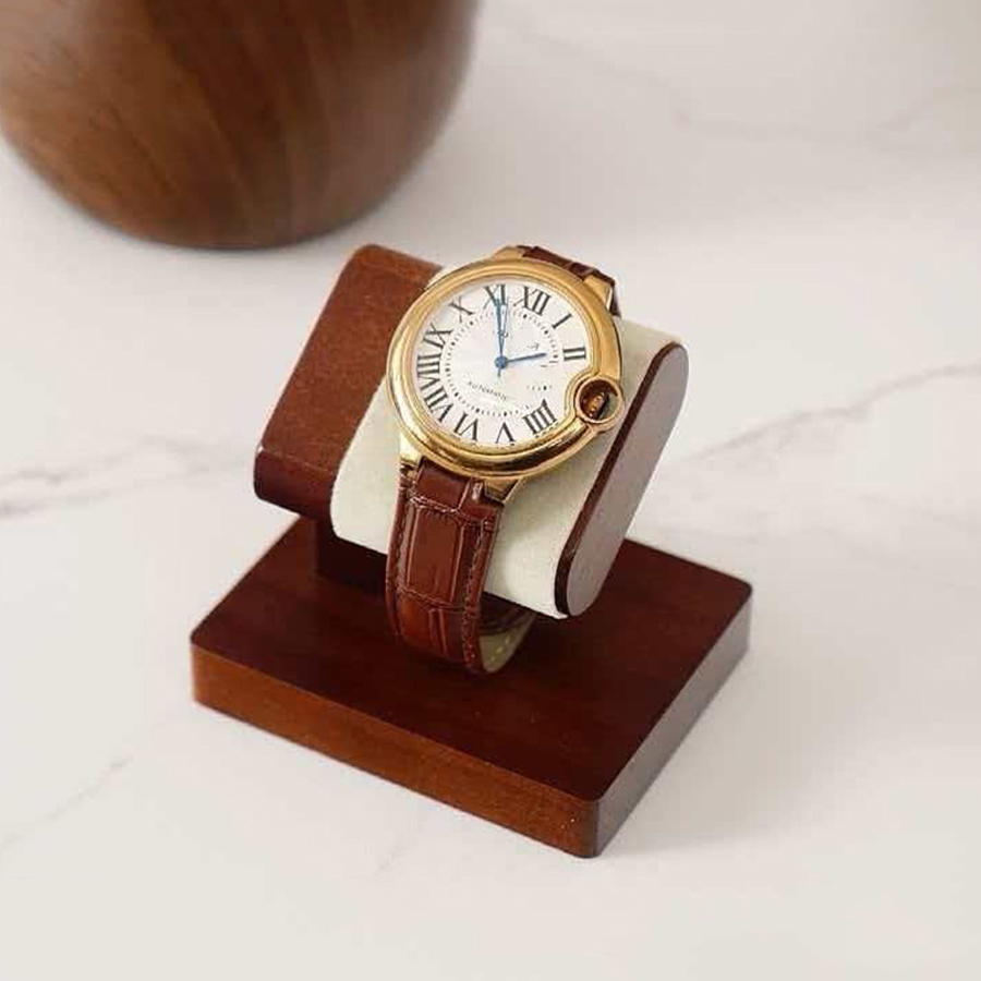 Luxury Watch Shop - حامل عرض ساعات خشبي فاخر من