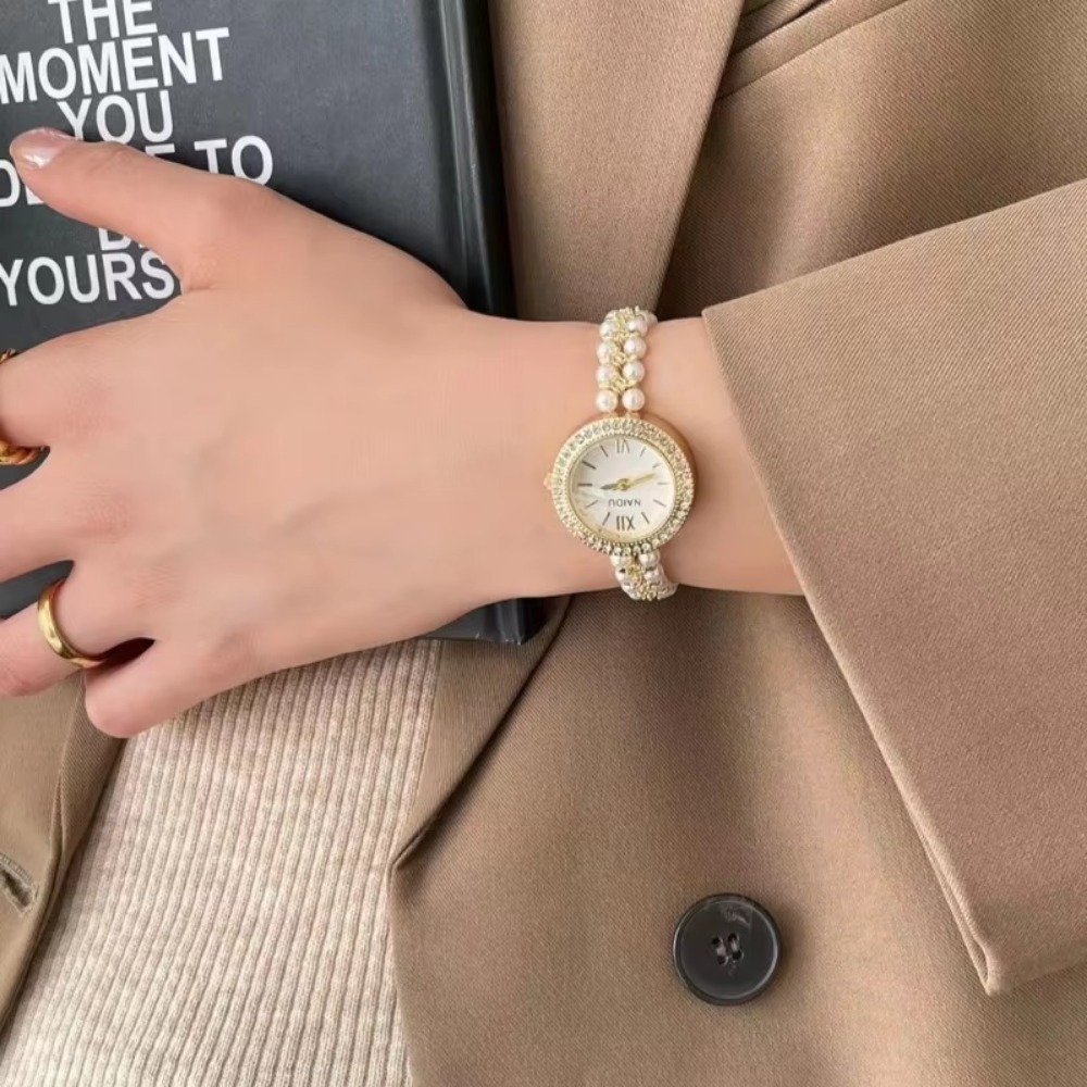 ساعة نسائية فاخرة موضة اللؤلؤ  - مراجعة Luxury Watch Female وسعره