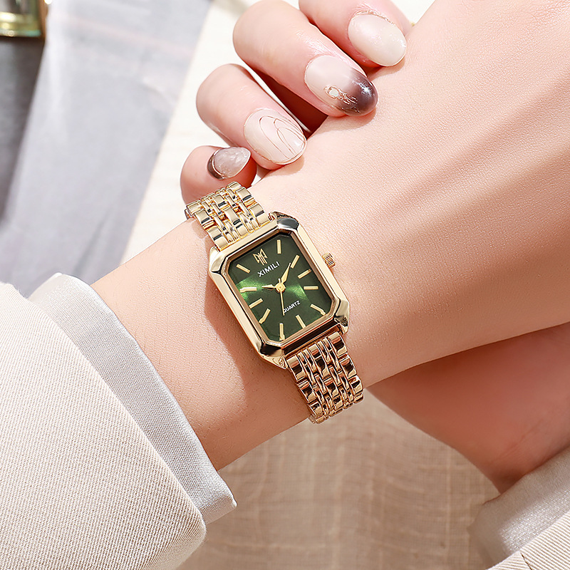 ساعات نسائية فاخرة موضة مستطيل - مراجعة Luxury Watch Female وسعره